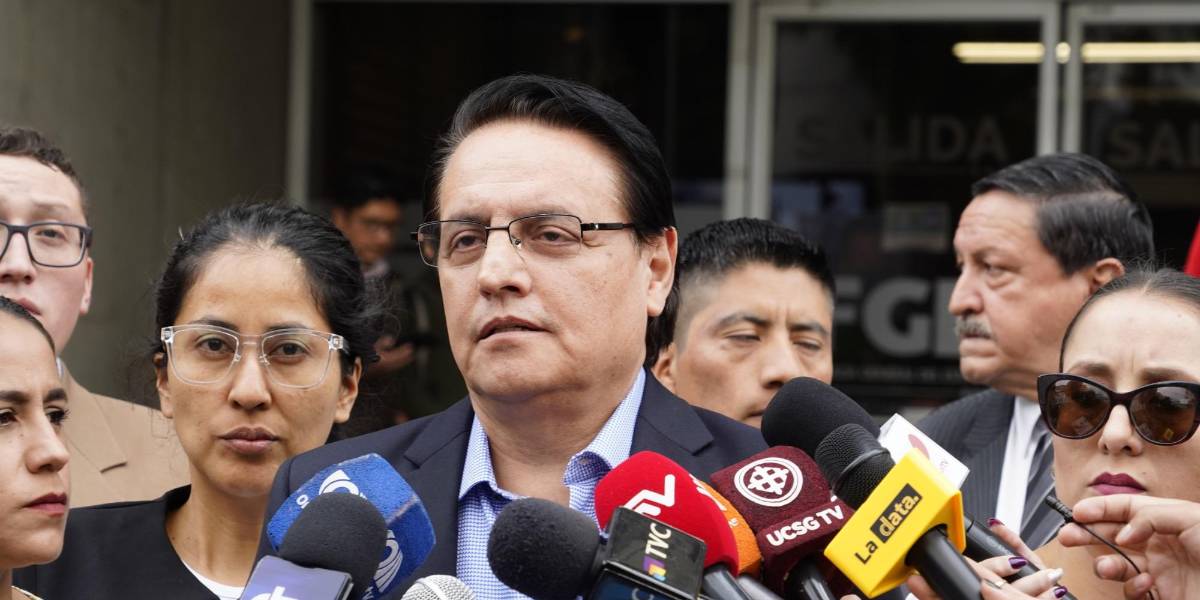 El capitán que estaba a cargo de la seguridad de Fernando Villavicencio fue multado por la Policía