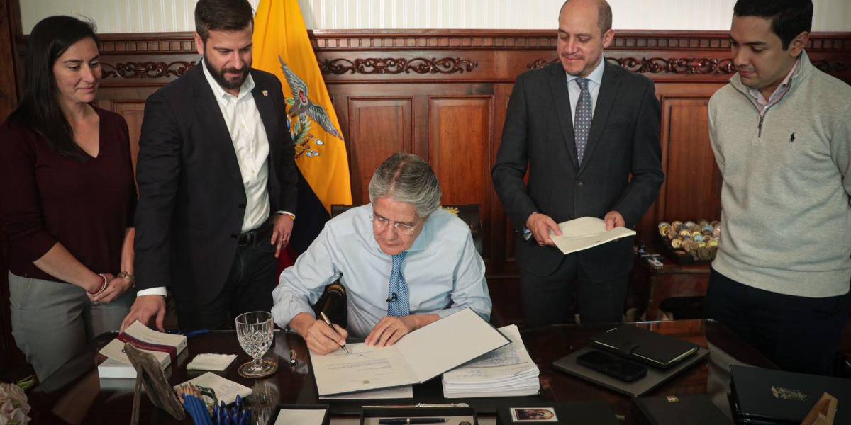 Lasso envía Ley de Transformación Digital y Audiovisual como económica urgente