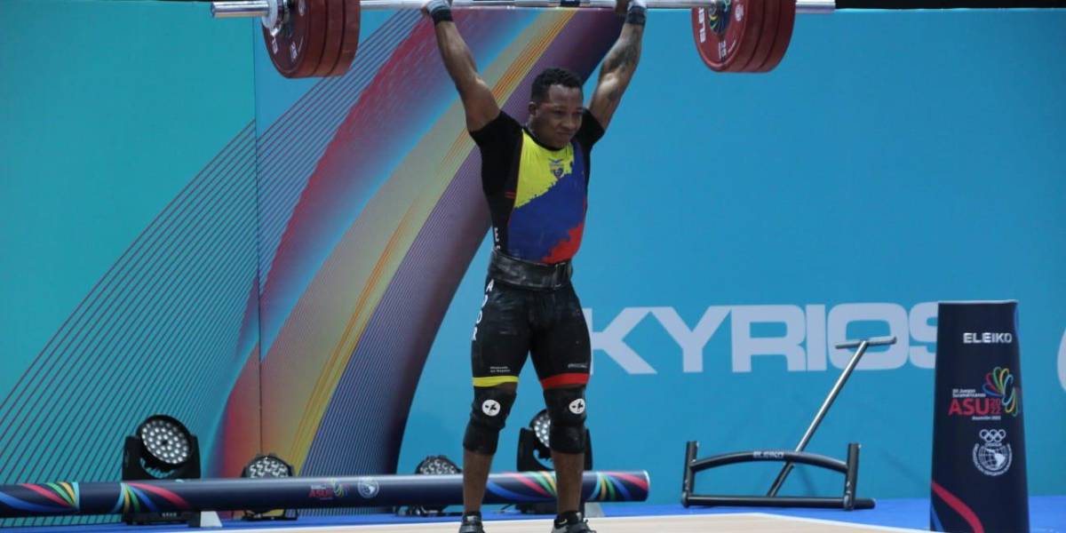 Juegos Suramericanos: Jair Reyes gana plata en levantamiento de pesas