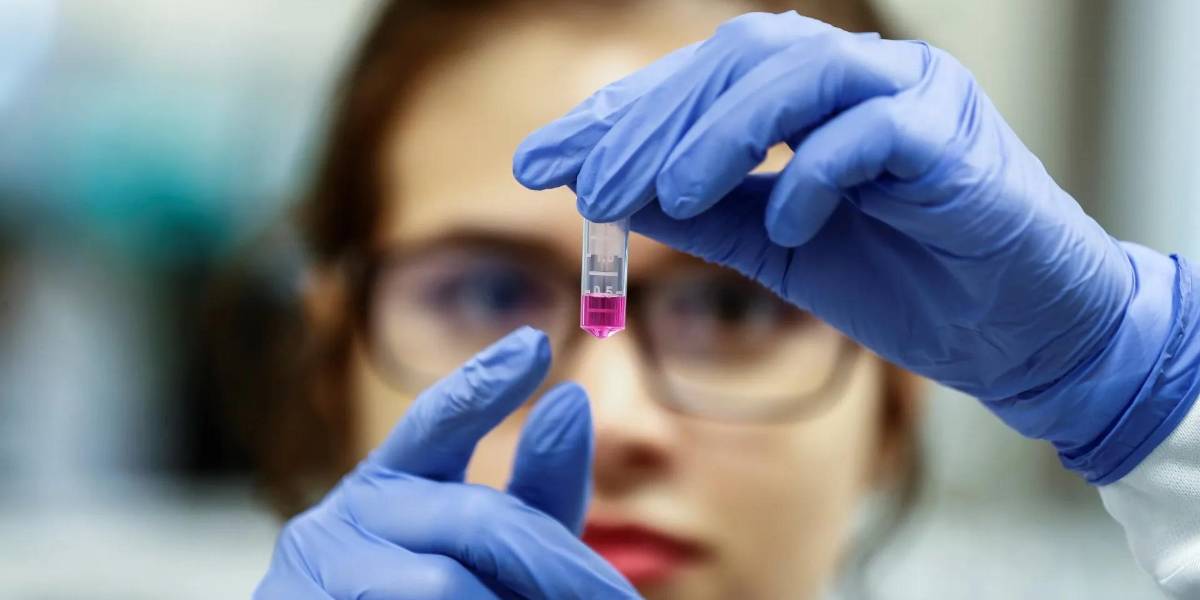 EE.UU. dejará de recomendar la vacuna contra el covid-19 a niños sanos y embarazadas