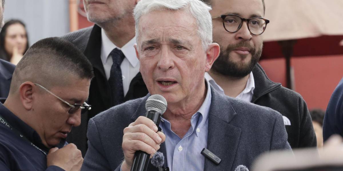 Colombia: Condenan a siete años de prisión a exabogado del expresidente Álvaro Uribe por soborno