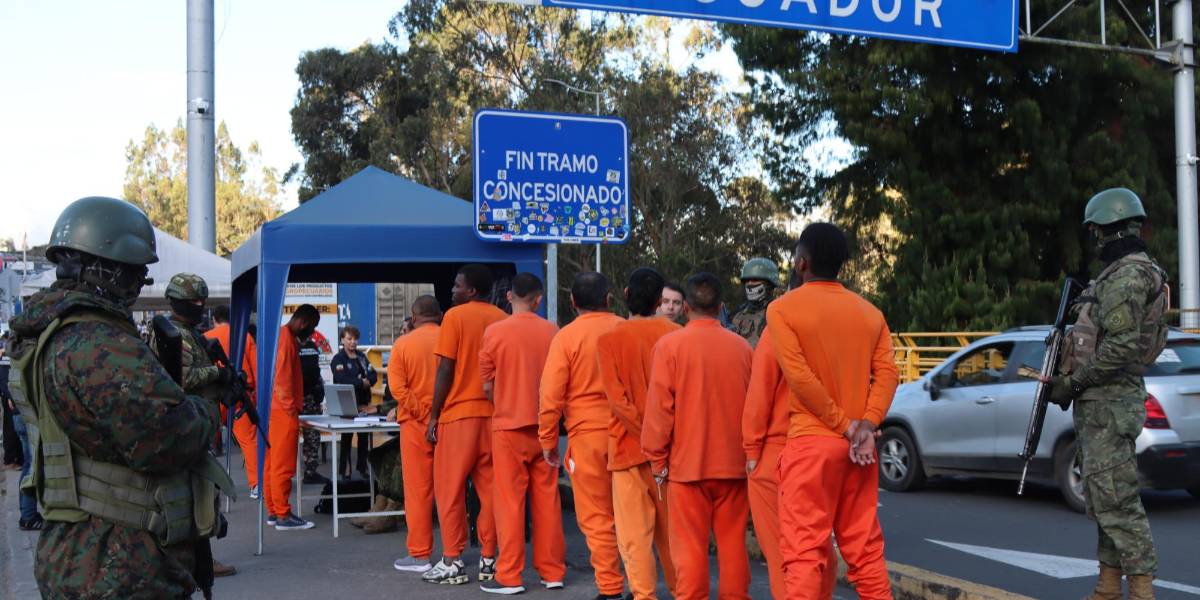 Un total de 1 000 presos colombianos serán deportados hacia su país