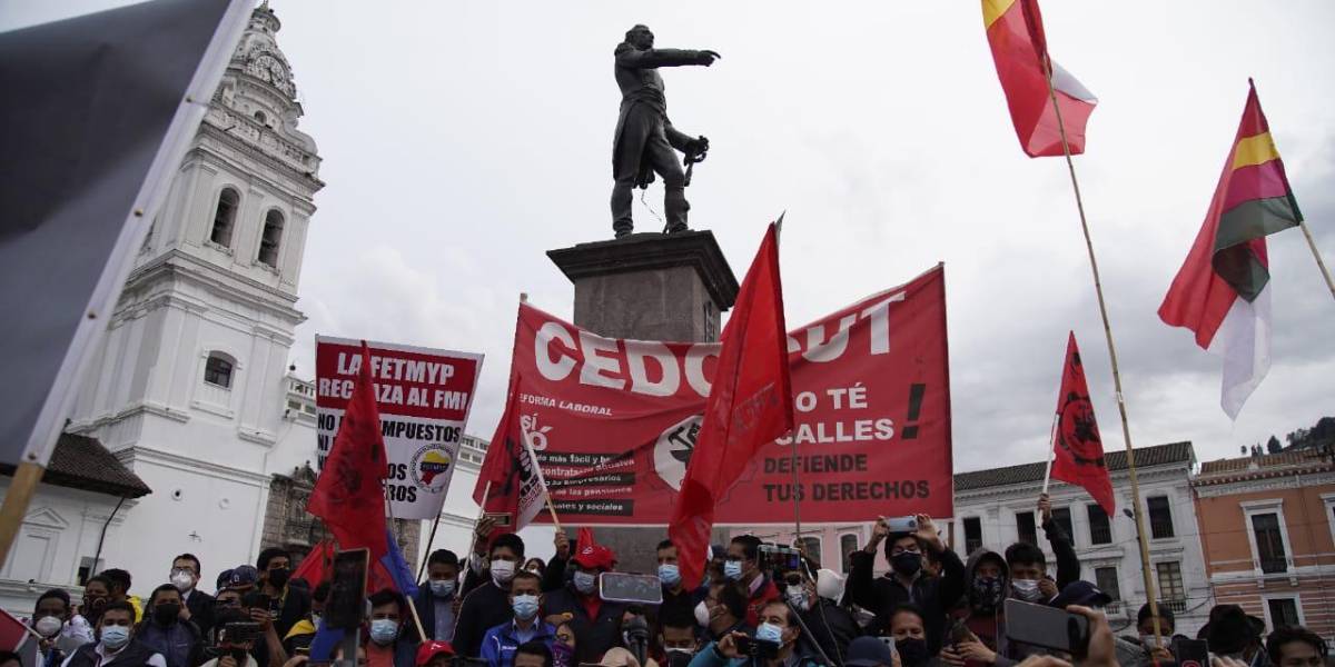 Feriado abre una tregua en la protesta social
