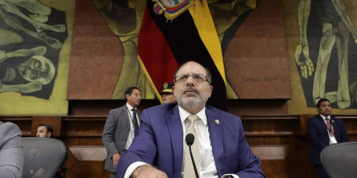 Reformas COIP: Kronfle cerró el debate y si la sesión se retoma solo se podrá votar por la moción pendiente