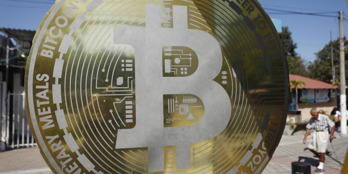 Trump emite orden ejecutiva que crea una Reserva Estratégica de Criptomonedas