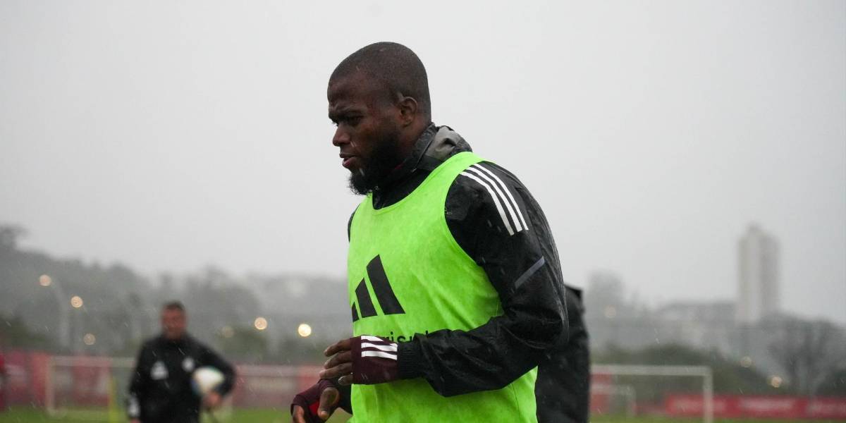 Enner Valencia volvió a los entrenamientos con el Internacional de Porto Alegre