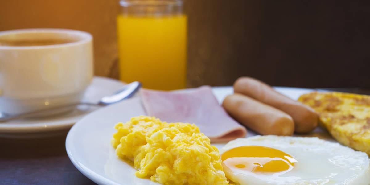 Estos son los alimentos que debes evitar en tus desayunos