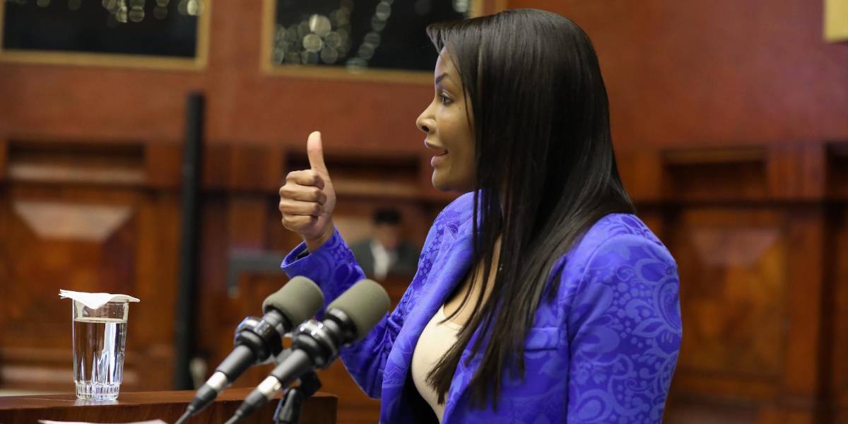 El juicio político a la Fiscal debe atravesar tres etapas: el CAL, la Comisión de Fiscalización y el Pleno