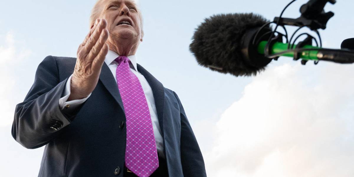 Trump anuncia la expulsión de un colombiano y un ecuatoriano sobrevivientes de narcosubmarino