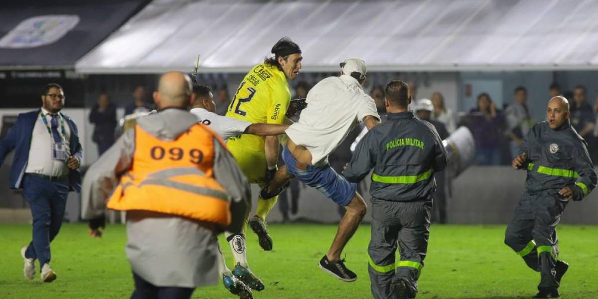 Copa de Brasil: Corinthians pide sancionar a hinchas de Santos por agresión a su portero