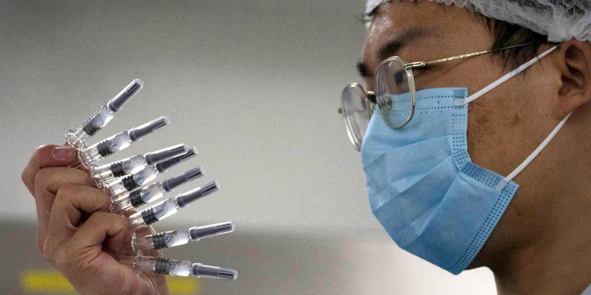 China se compromete a proporcionar 2.000 millones de vacunas al mundo en 2021