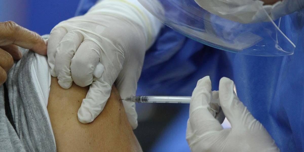 Ministerio de Salud se pronuncia tras nuevo caso de 'falsa vacunación'