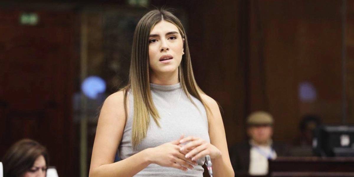 Valentina Centeno: Quieren declararlo loco (a Daniel Noboa) aquí en el Pleno de la Asamblea