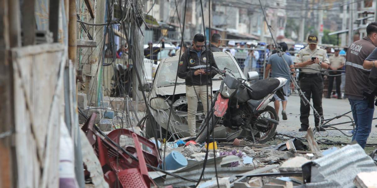 Gobierno y Cynthia Viteri se enfrentan tras explosión en Guayaquil