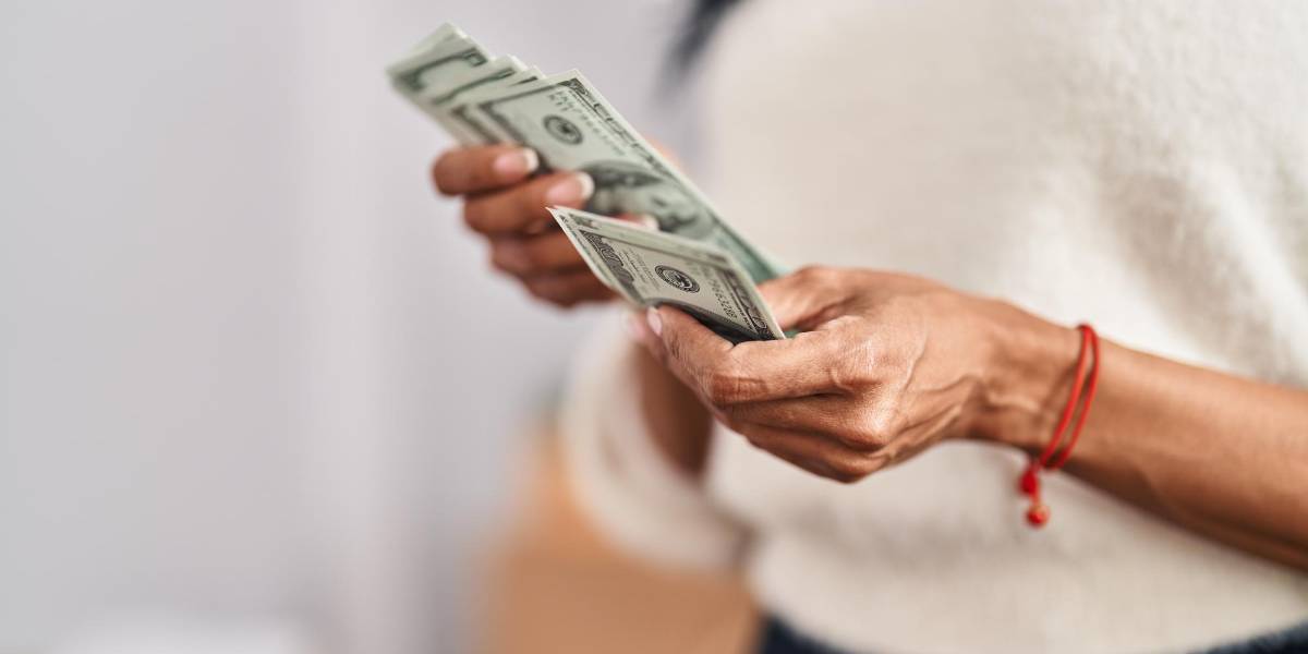 Si no recibe el pago del décimo cuarto puede denunciarlo: estos son los pasos