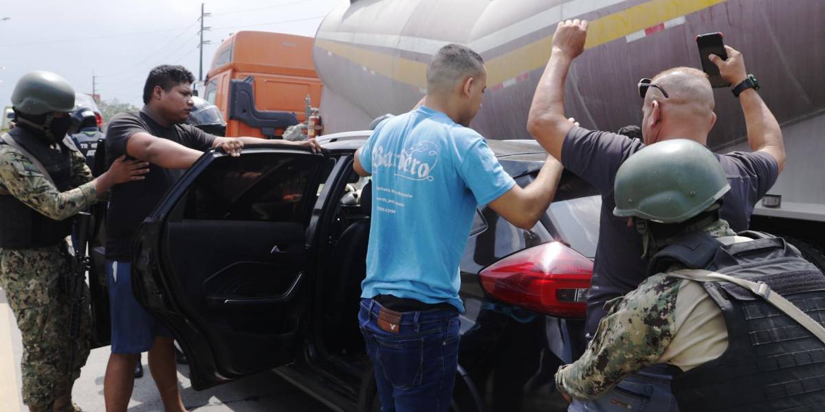 Ecuador bajo ataque: militares y policías ejecutaron 49 761 operativos anti-crimen en 19 días