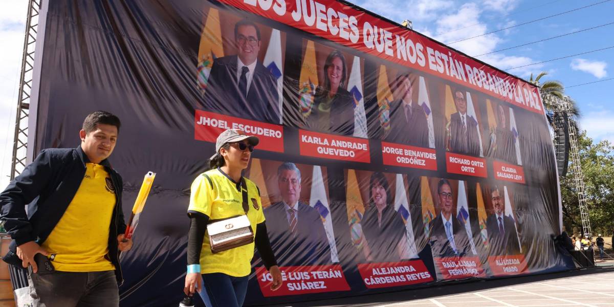 La Corte Constitucional critica que exposición de jueces en pancartas afecta su independencia