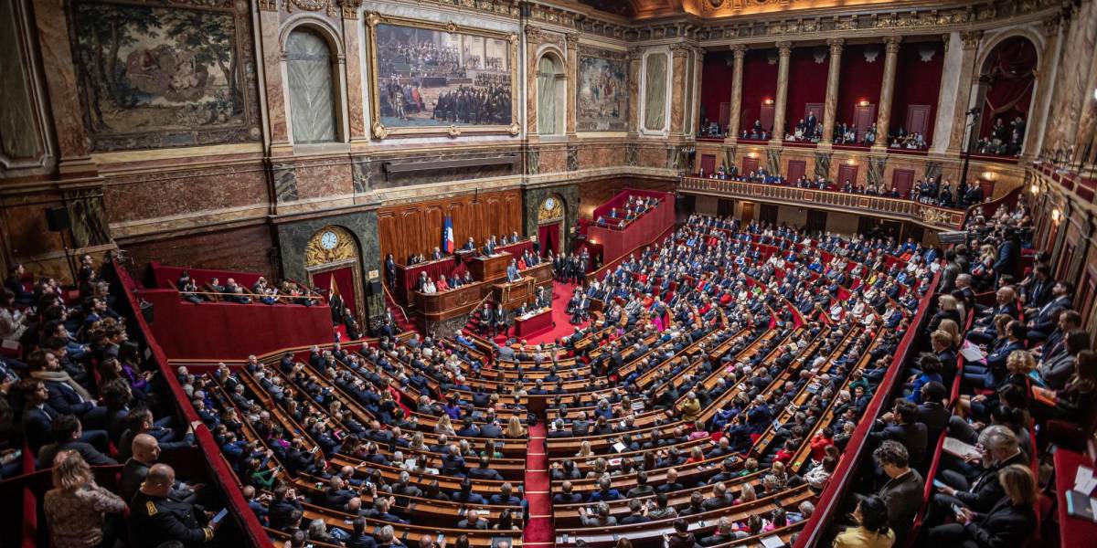 ¡Histórico! Francia inscribe el aborto en su Constitución