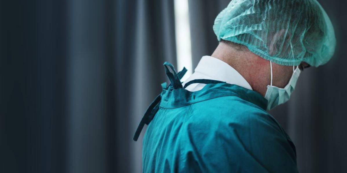 Pichincha | Un cirujano estético es procesado por causar lesiones a una mujer luego de una operación