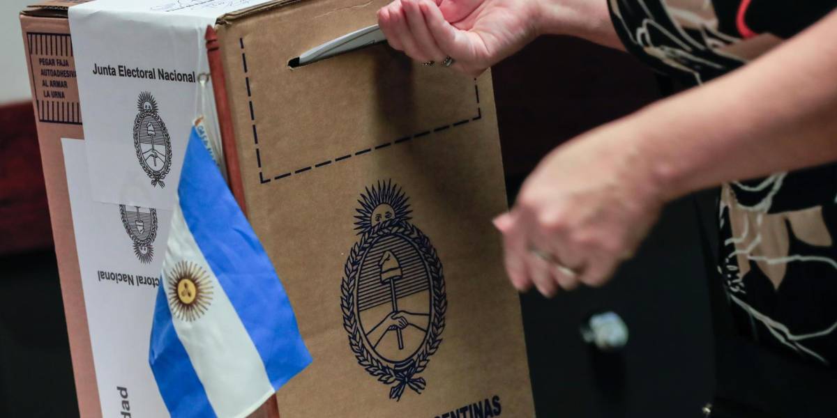 35 millones de argentinos están llamados a votar por su próximo presidente este domingo