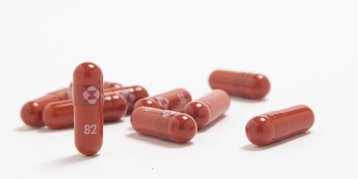 Farmacéutica Merck dice que su nueva píldora reduce riesgo de muerte por COVID-19