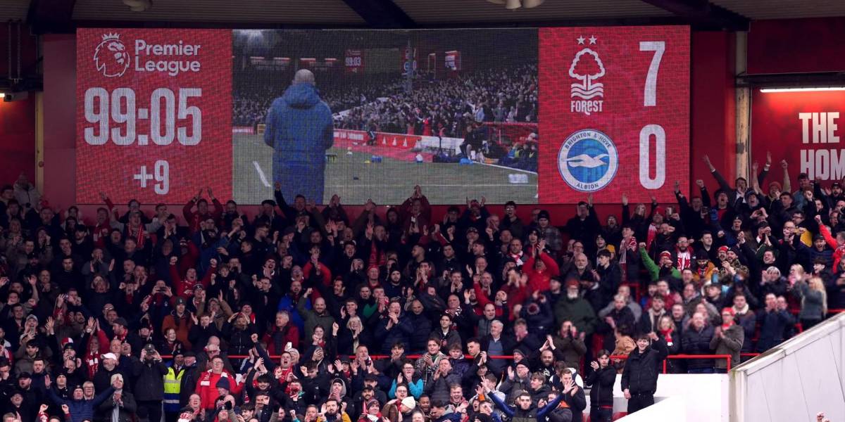Un bar ofreció cerveza gratis por gol del Nottingham Forest y acaba regalando más de 300