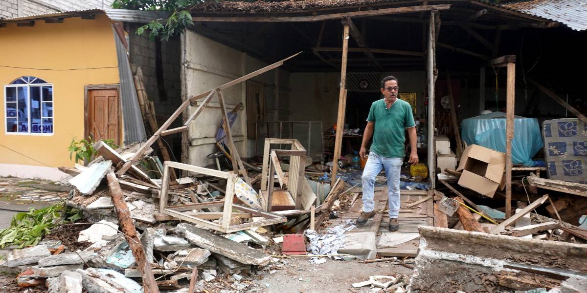 Sismo en Esmeraldas | El Ministerio de Ambiente activó una mesa técnica para la provisión de agua potable