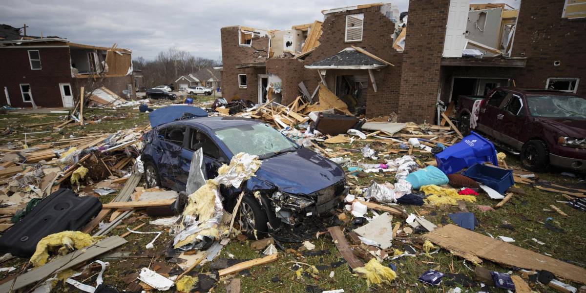 EE.UU.: Miles de personas sin servicios debido a tornados; hay al menos 88 muertos