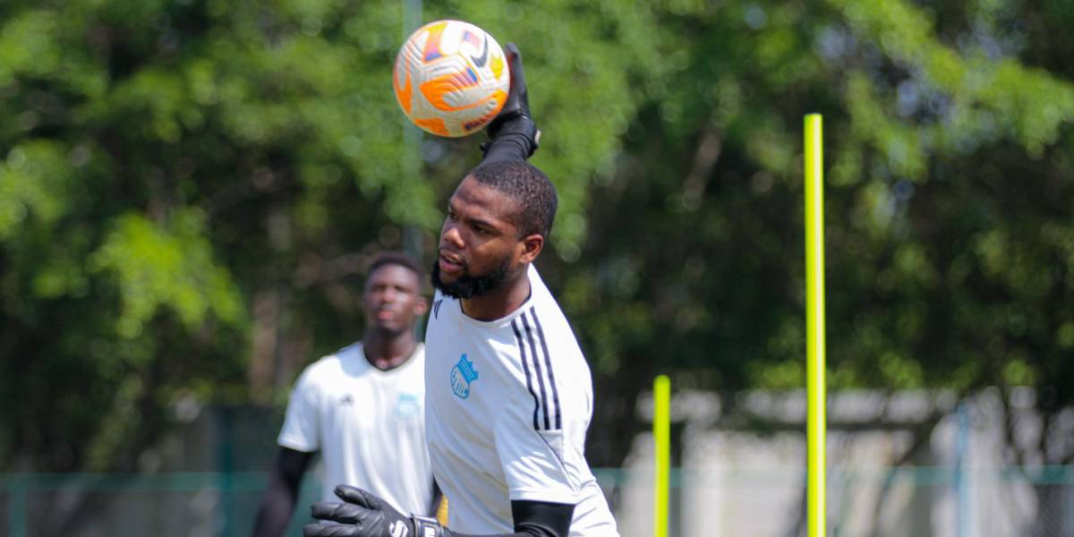 Jostin Mina ya entrena con normalidad en Emelec