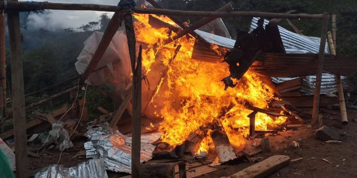 Imbabura | Las Fuerzas Armadas inhabilitaron campamentos de minería ilegal en la Zona Minera Norte