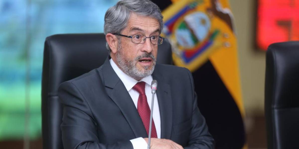 En Ecuador no hay alerta por el 'virus del camello', dice el Ministro de Salud