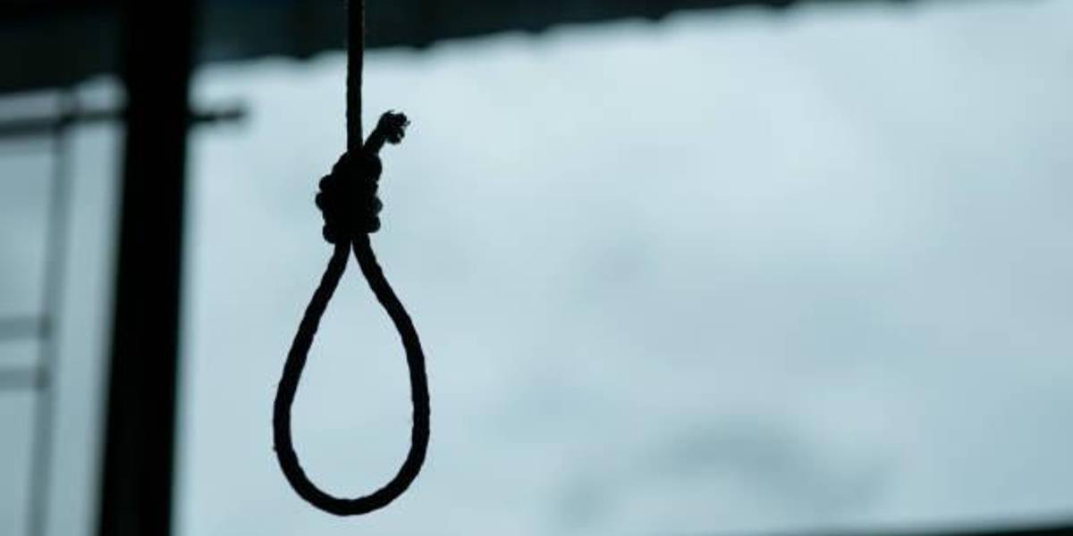 El hombre que ahorcó a su madre con una correa, en Alangasí, oriente de Quito, fue sentenciado a 40 años de cárcel