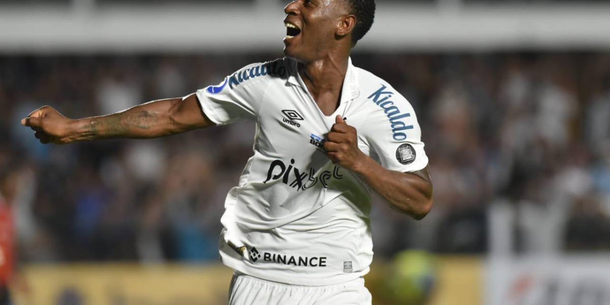 Brayan Angulo no es prioridad para Emelec, asegura Rescalvo