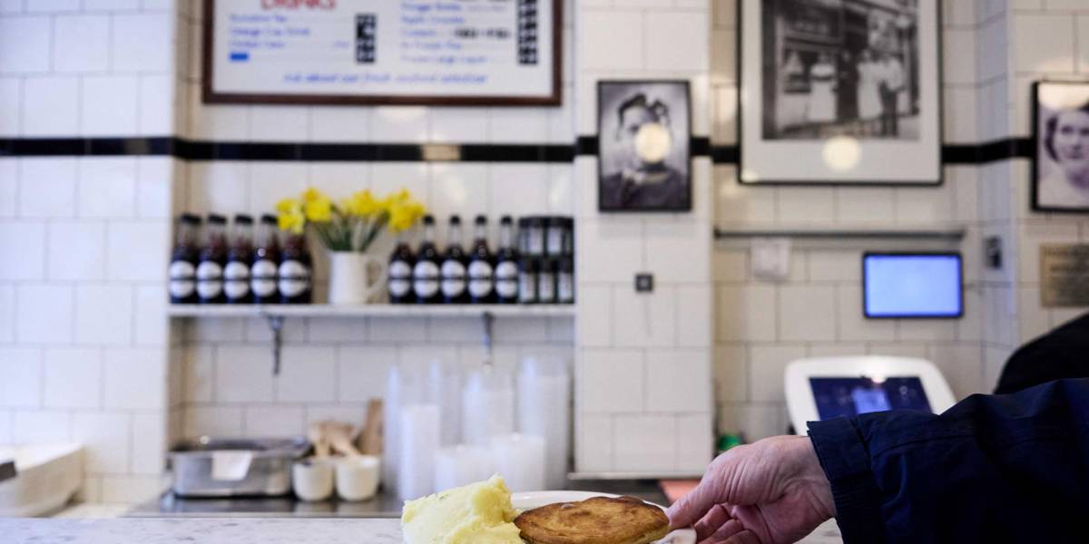 El icónico plato pie and mash busca su reconocimiento como especialidad gastronómica británica
