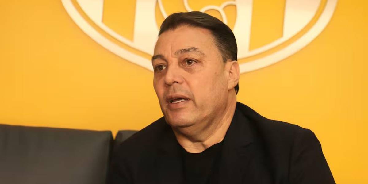 Carlos Alfaro Moreno anunció su renuncia a Barcelona SC