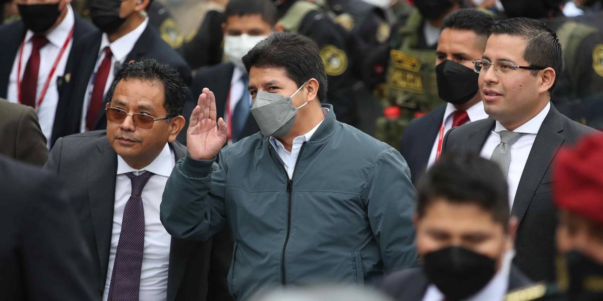 Presidenta del Congreso de Perú dice que lo ideal sería que el presidente Castillo renuncie