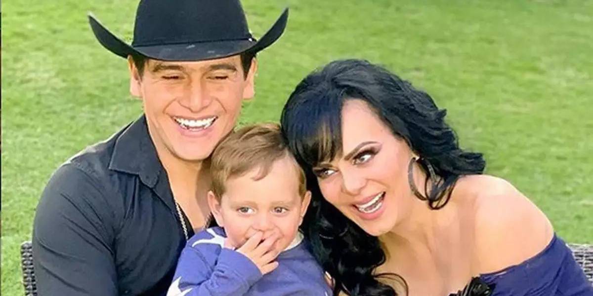 El hijo de Julián Figueroa se comunica con su padre fallecido a través de sus cenizas