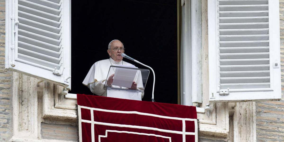 Papa Francisco: la Iglesia no rechaza a homosexuales, personas de la Iglesia sí