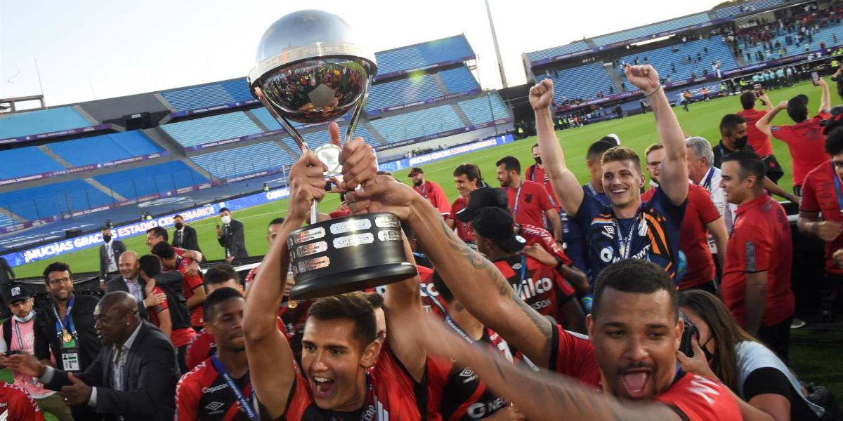 Atlético Paranaense es el primer equipo brasileño en ganar la Copa Sudamericana 2 veces