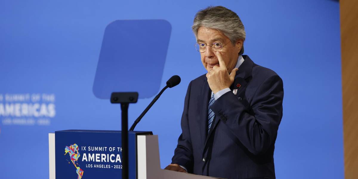 Lasso afirma que ha afrontado tres batallas contra la democracia