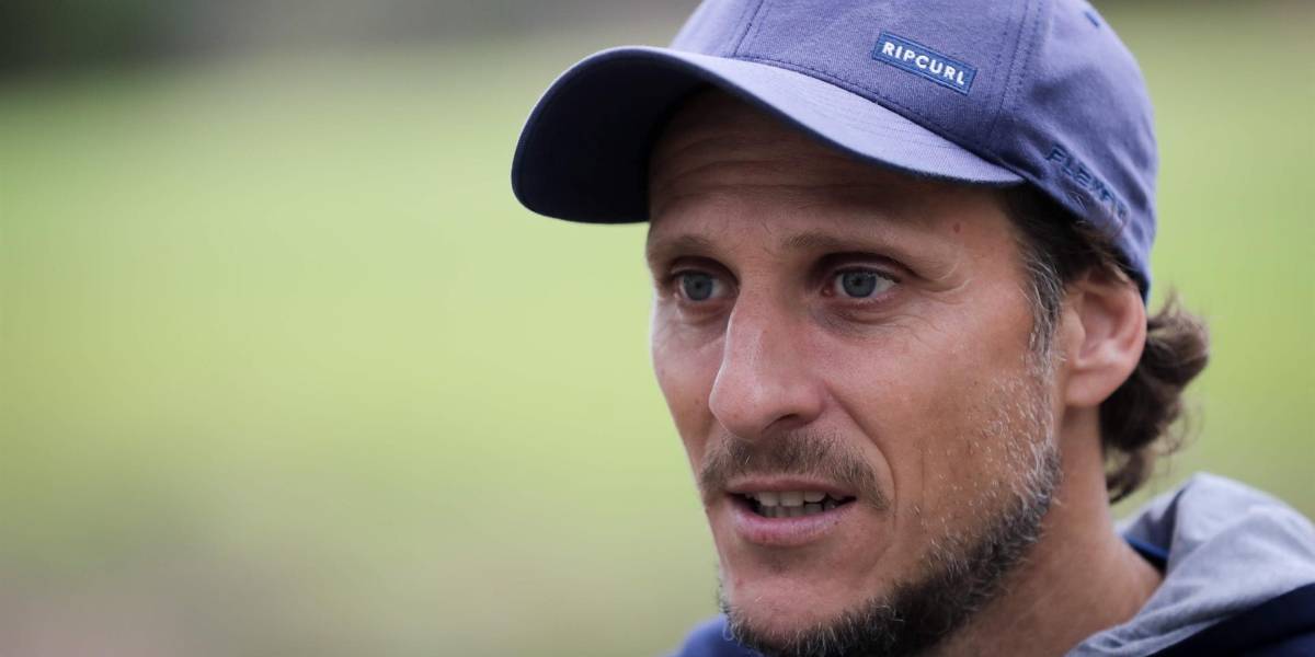 Diego Forlán es destituido vía Zoom del Atenas de Uruguay