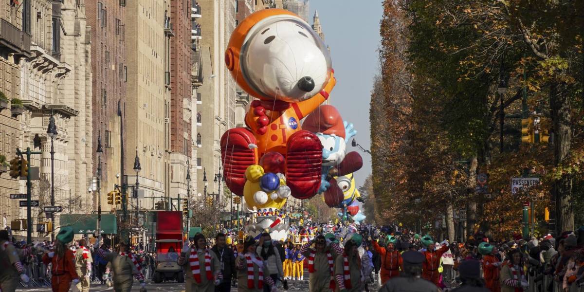 Día de Acción de Gracias: miles disfrutaron del desfile de globos gigantes en Nueva York