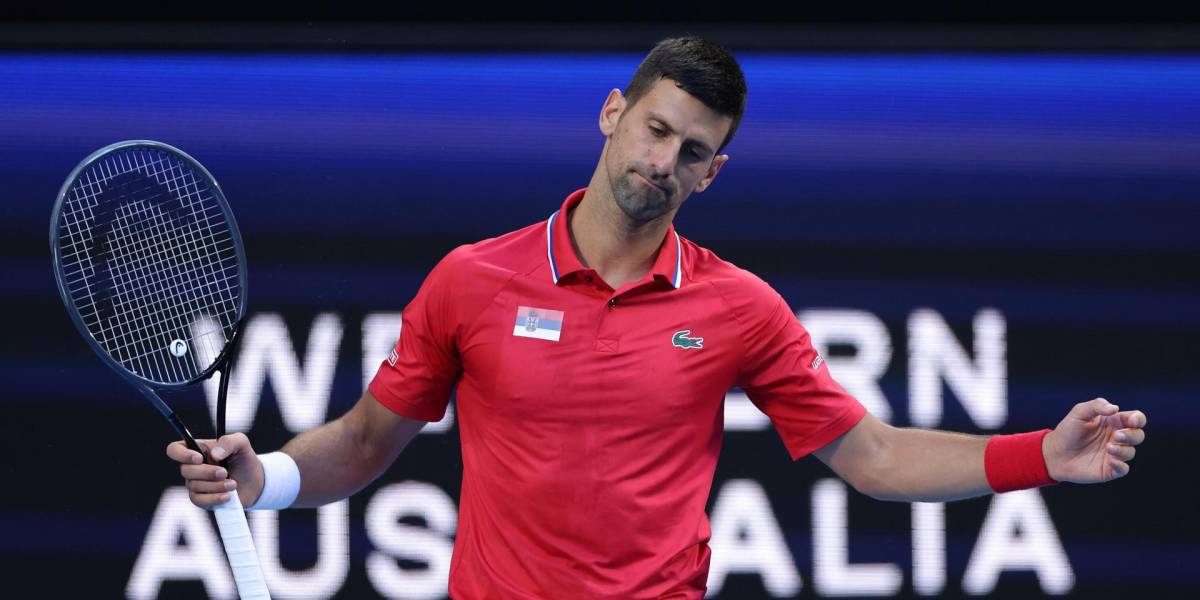 Novak Djokovic, con molestias en una de sus muñecas, perdió contra Álex de Miñaur