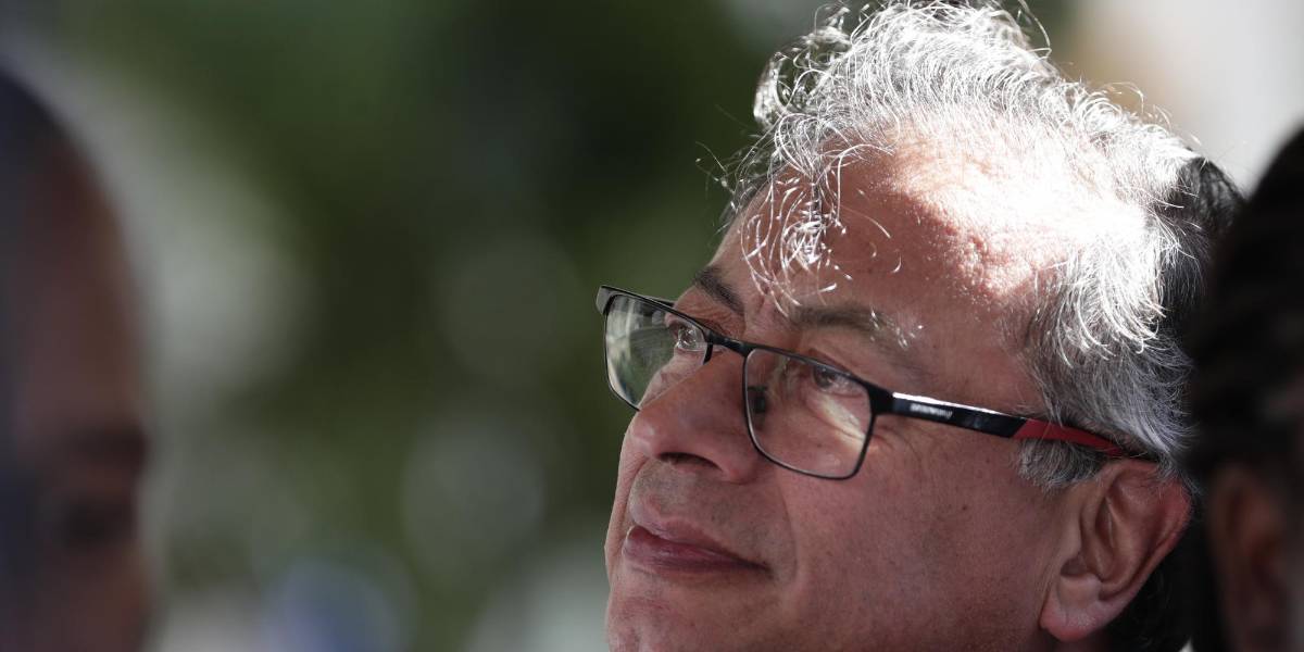 Petro suspende el gabinete bilateral con Ecuador por la incursión del Gobierno en la Embajada de México