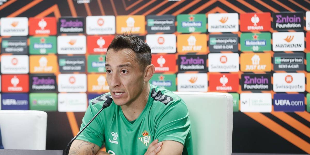 Andrés Guardado es nuevo compañero de Ángel Mena en el Club León