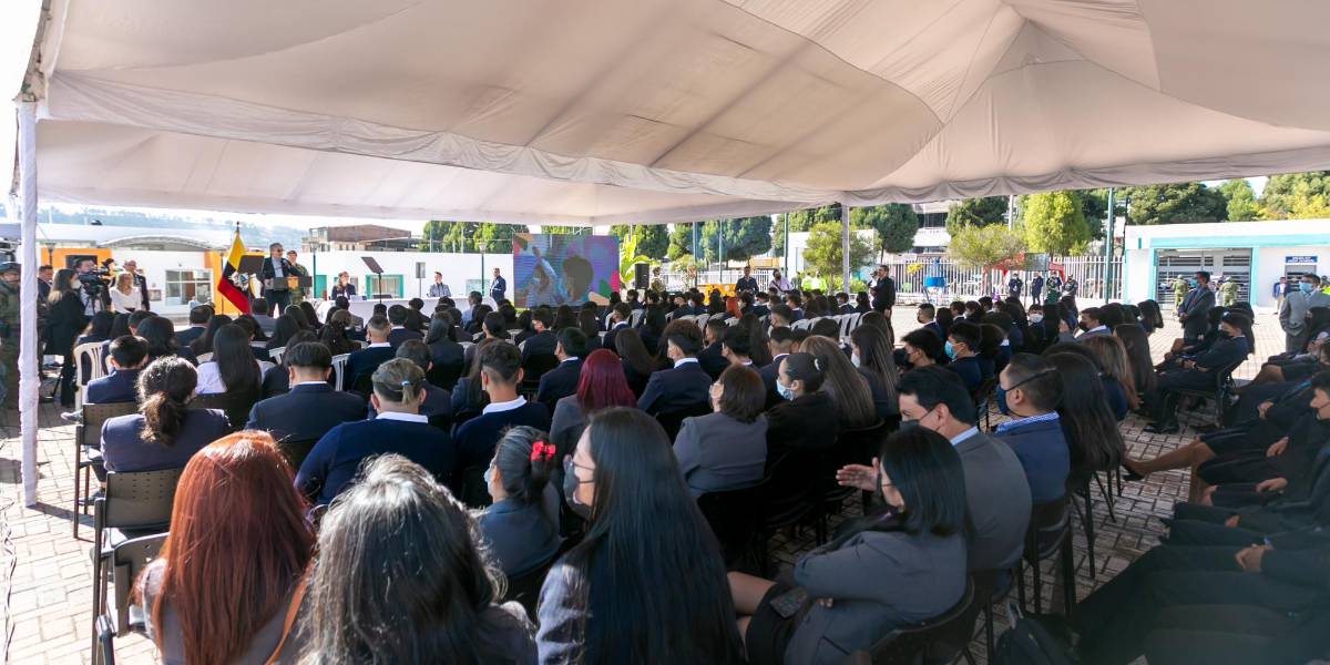 Inicio de clases en la Sierra y Amazonía | Lo que deben saber los estudiantes de tercero de bachillerato al validar el número de cédula