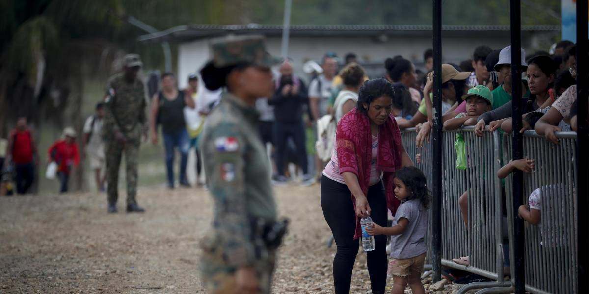 Las remesas que llegan a Ecuador crecen a la par de la xenofobia en los países que las envían
