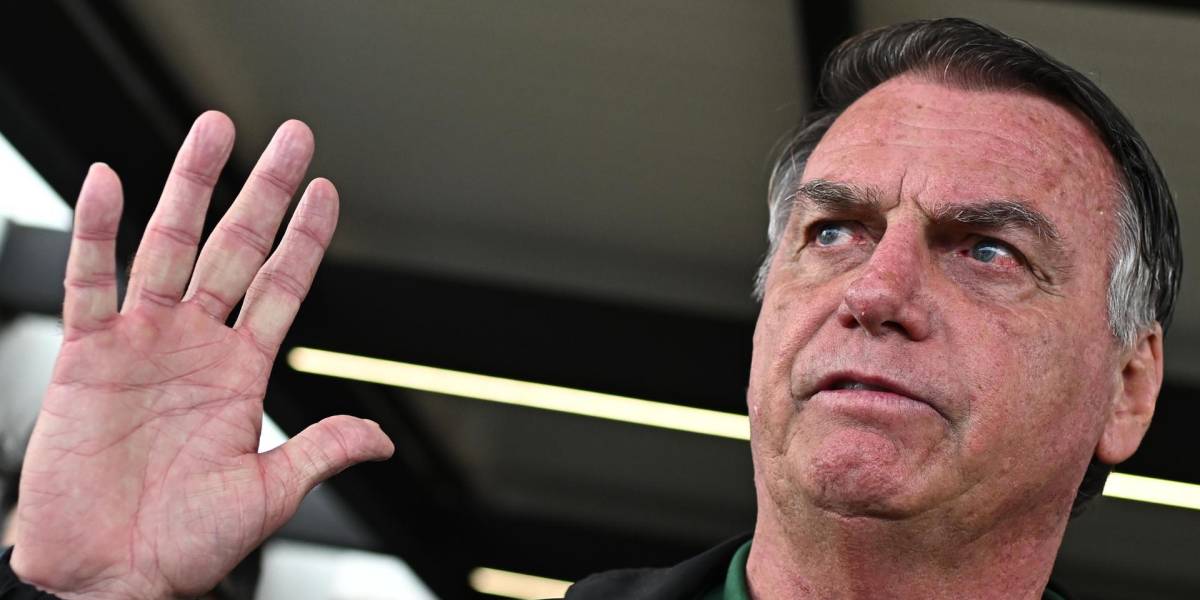 Bolsonaro afirma que lo juzgan con prisa para evitar que dispute las elecciones de 2026