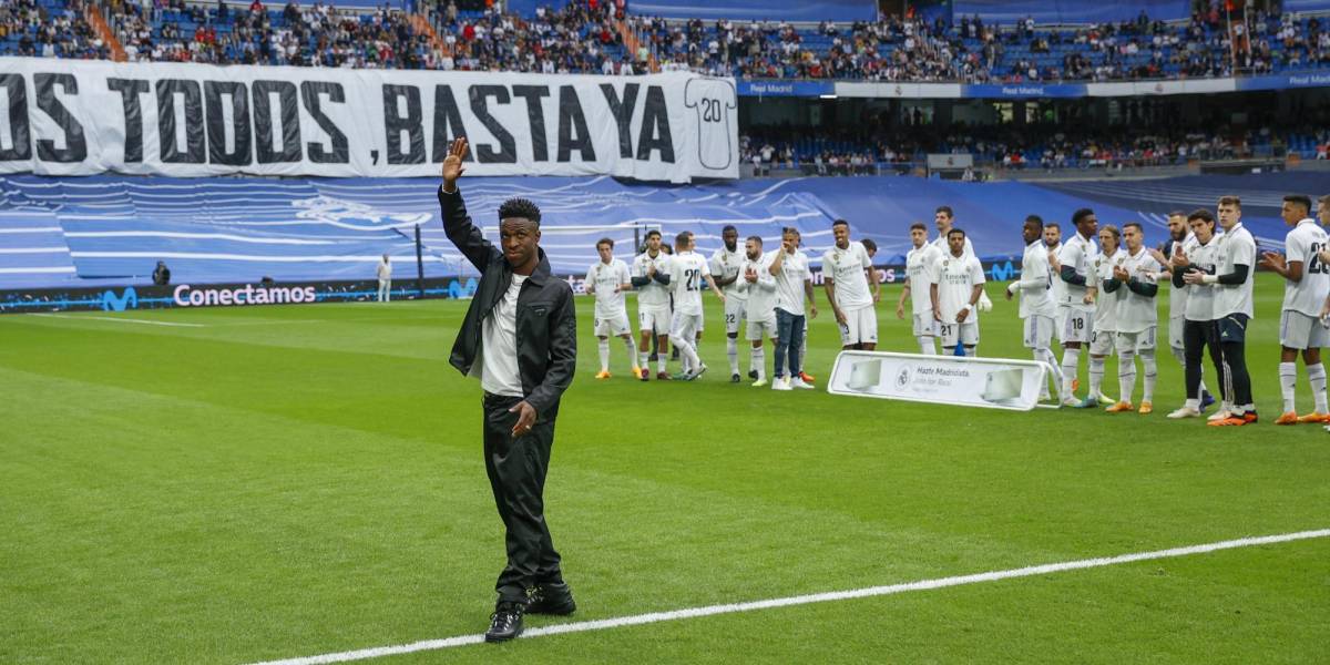 Vinícius Júnior recibe un emotivo homenaje luego de ser víctima de racismo