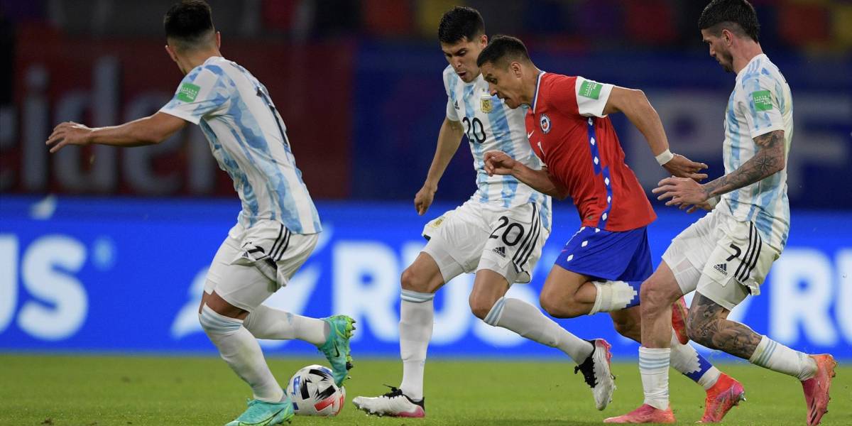 Argentina iguala ante Chile que estrenó entrenador